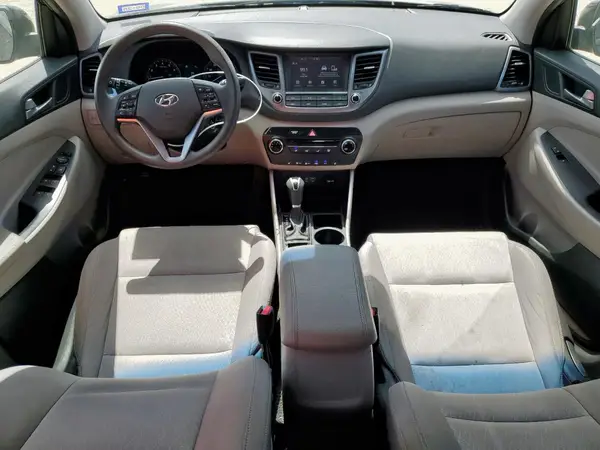 KM8J33A43JU718985 2018 HYUNDAI TUCSON - Image 8