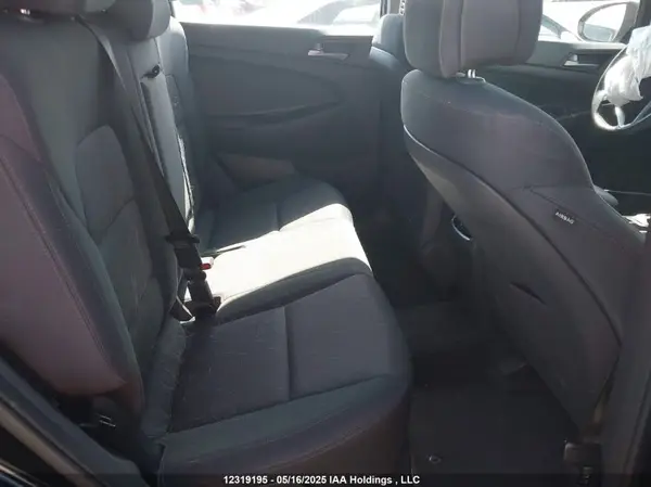 KM8J33A43JU727914 2018 HYUNDAI TUCSON - Image 8