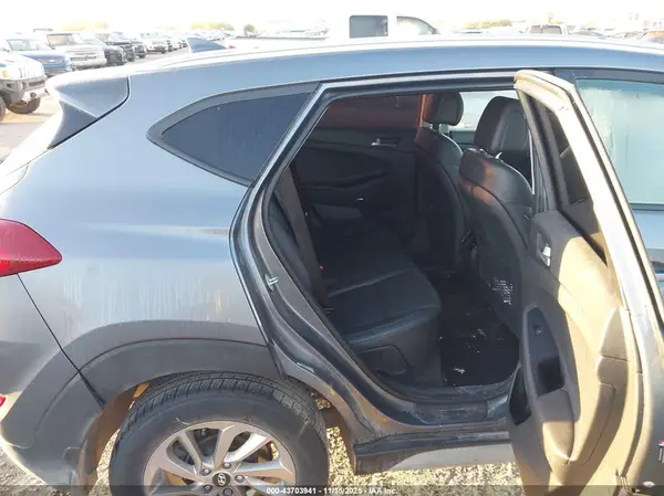 KM8J33A43JU742784 2018 HYUNDAI TUCSON - Image 8