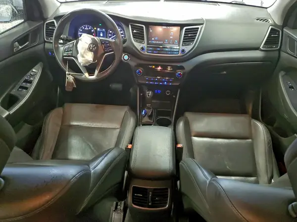 KM8J33A43JU743157 2018 HYUNDAI TUCSON - Image 8