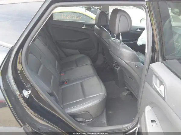 KM8J33A43JU759603 2018 HYUNDAI TUCSON - Image 8