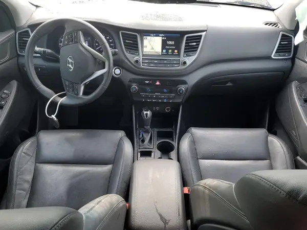 KM8J33A43JU816995 2018 HYUNDAI TUCSON - Image 8