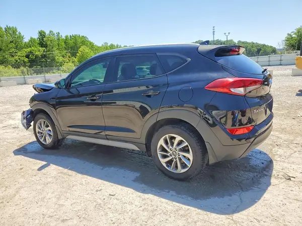 KM8J33A43JU818133 2018 HYUNDAI TUCSON - Image 2