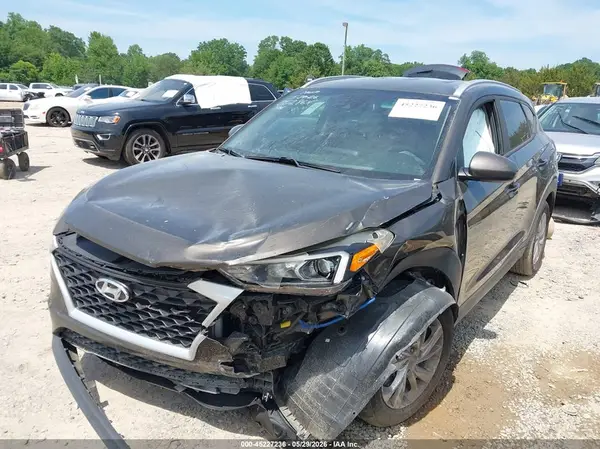 KM8J33A43KU002864 2019 HYUNDAI TUCSON - Image 2