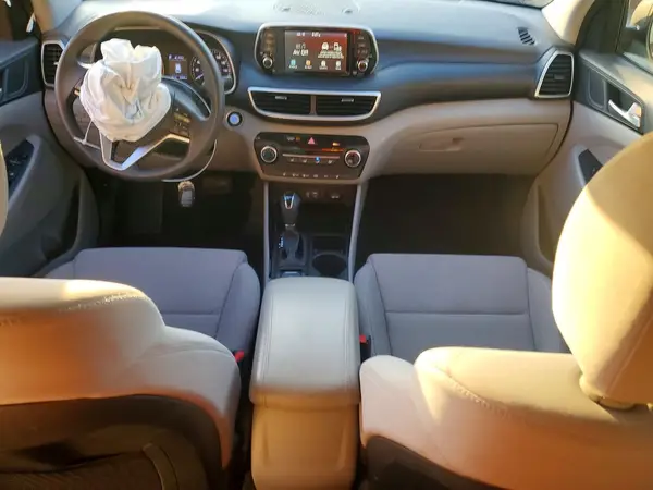 KM8J33A43LU134556 2020 HYUNDAI TUCSON - Image 8