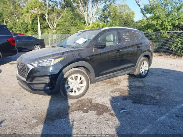 KM8J33A43LU161885 2020 HYUNDAI TUCSON - Image 2
