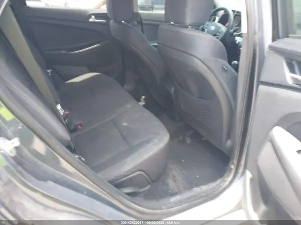 KM8J33A43LU262683 2020 HYUNDAI TUCSON - Image 8
