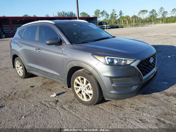 KM8J33A43MU286709 2021 HYUNDAI TUCSON - Image 1