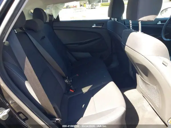 KM8J33A43MU306697 2021 HYUNDAI TUCSON - Image 8