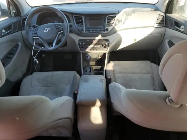 KM8J33A44GU033760 2016 HYUNDAI TUCSON - Image 8