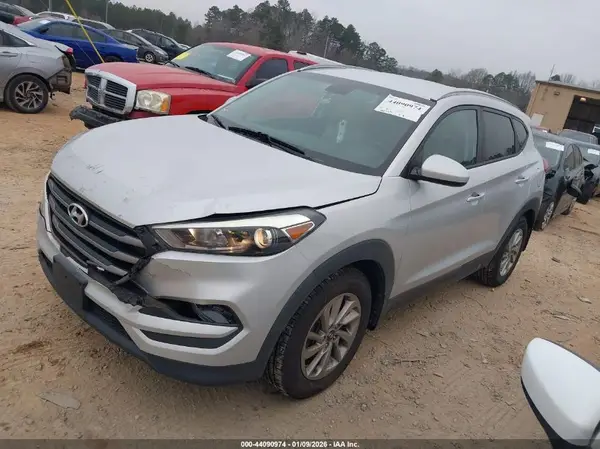 KM8J33A44GU036495 2016 HYUNDAI TUCSON - Image 2