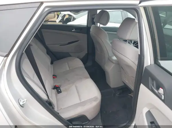 KM8J33A44GU036495 2016 HYUNDAI TUCSON - Image 8