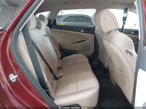 KM8J33A44GU061171 2016 HYUNDAI TUCSON - Image 8