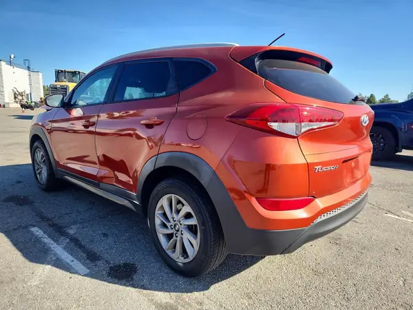 KM8J33A44GU062918 2016 HYUNDAI TUCSON - Image 2