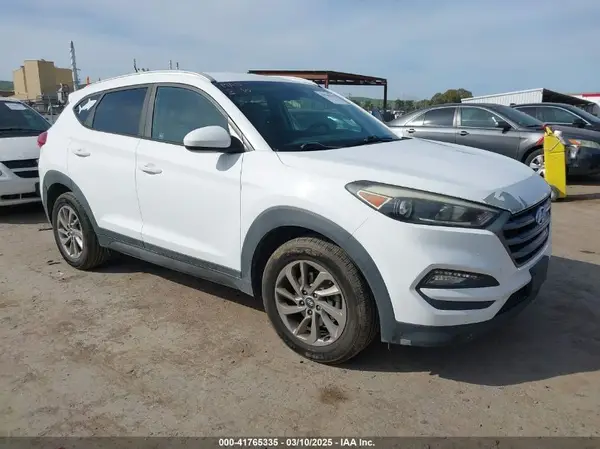 KM8J33A44GU063082 2016 HYUNDAI TUCSON - Image 1