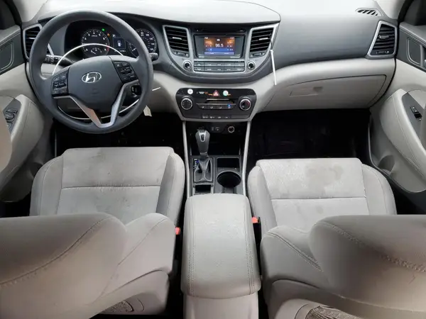 KM8J33A44GU097054 2016 HYUNDAI TUCSON - Image 8