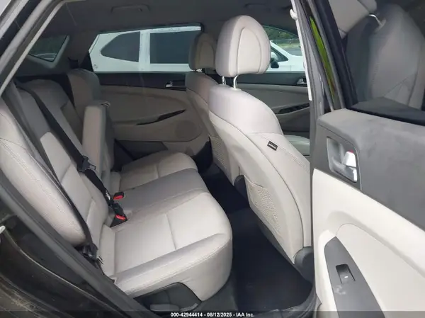 KM8J33A44GU107114 2016 HYUNDAI TUCSON - Image 8