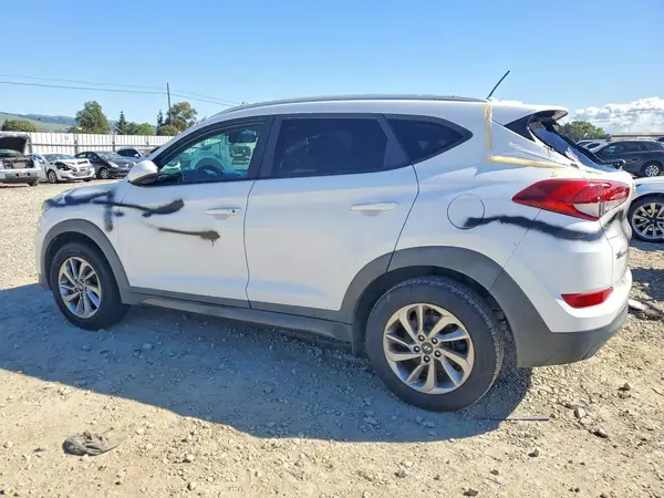 KM8J33A44GU119070 2016 HYUNDAI TUCSON - Image 2