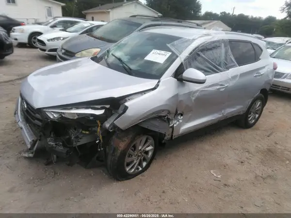 KM8J33A44GU137780 2016 HYUNDAI TUCSON - Image 2