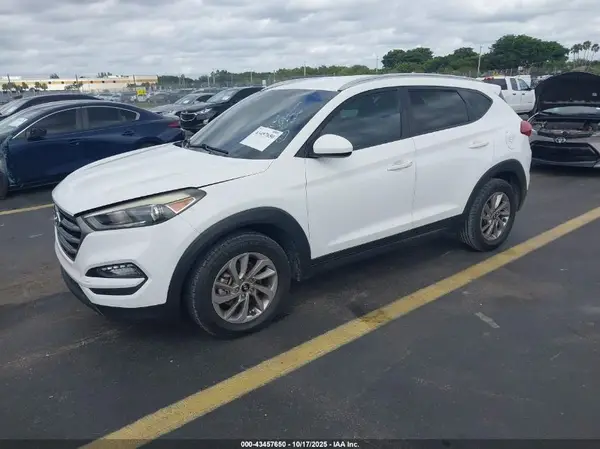 KM8J33A44GU139741 2016 HYUNDAI TUCSON - Image 2