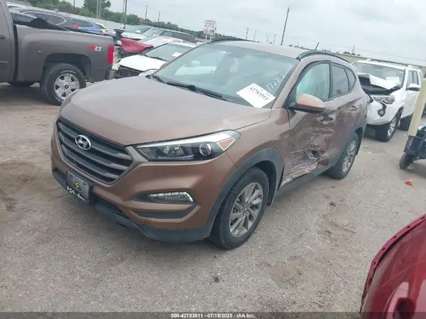 KM8J33A44GU186378 2016 HYUNDAI TUCSON - Image 2