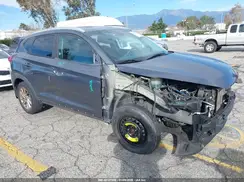 KM8J33A44GU207830 2016 HYUNDAI TUCSON