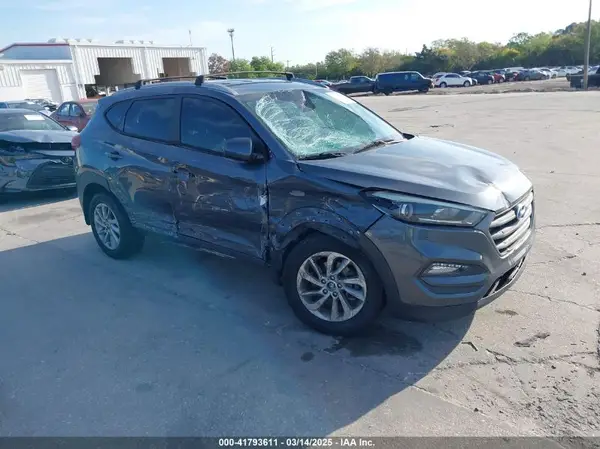 KM8J33A44GU209299 2016 HYUNDAI TUCSON - Image 1