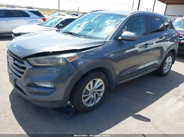 KM8J33A44GU236941 2016 HYUNDAI TUCSON - Image 2