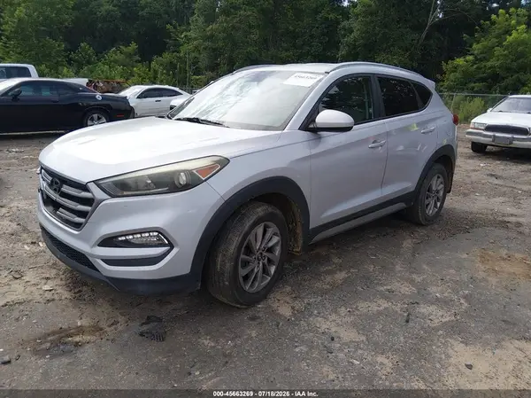 KM8J33A44HU267477 2017 HYUNDAI TUCSON - Image 2