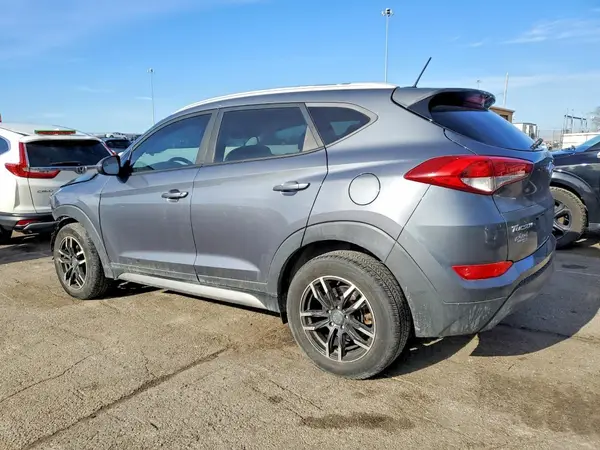 KM8J33A44HU289124 2017 HYUNDAI TUCSON - Image 2