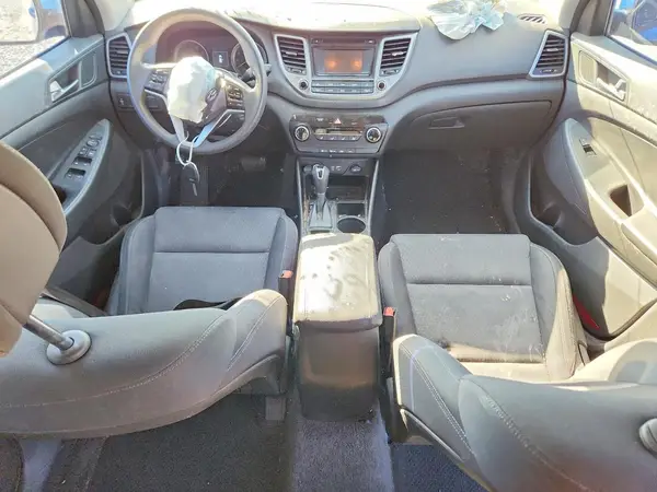 KM8J33A44HU294064 2017 HYUNDAI TUCSON - Image 8