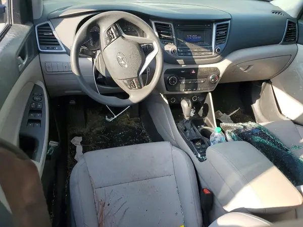 KM8J33A44HU295702 2017 HYUNDAI TUCSON - Image 8