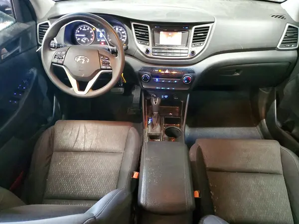 KM8J33A44HU296218 2017 HYUNDAI TUCSON - Image 8