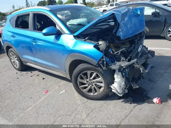 KM8J33A44HU318010 2017 HYUNDAI TUCSON - Image 1