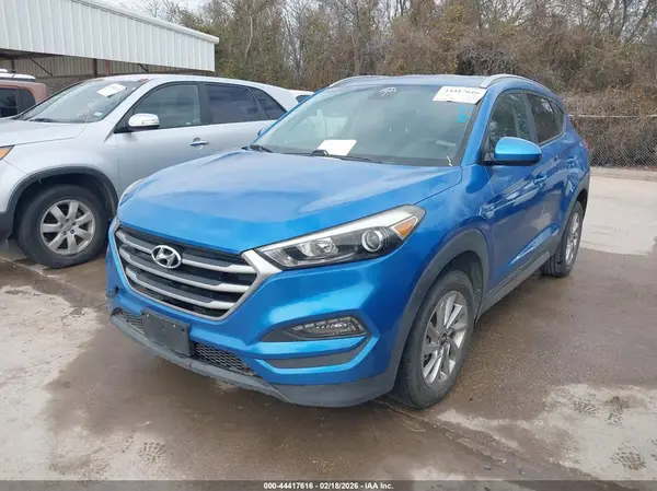 KM8J33A44HU335681 2017 HYUNDAI TUCSON - Image 2