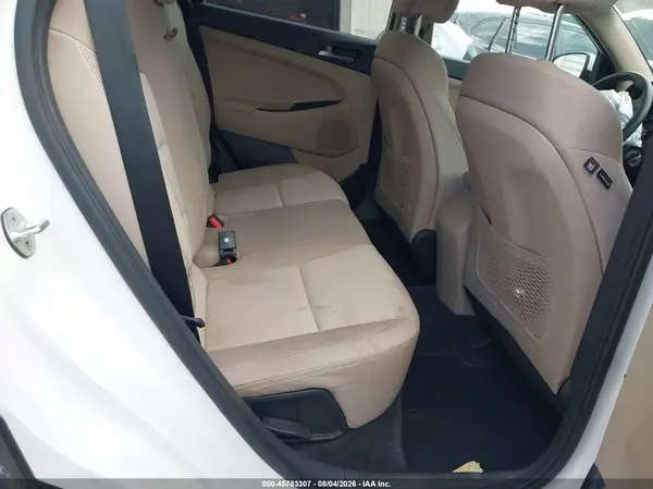KM8J33A44HU352710 2017 HYUNDAI TUCSON - Image 8
