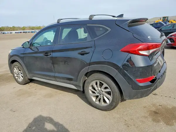 KM8J33A44HU368471 2017 HYUNDAI TUCSON - Image 2