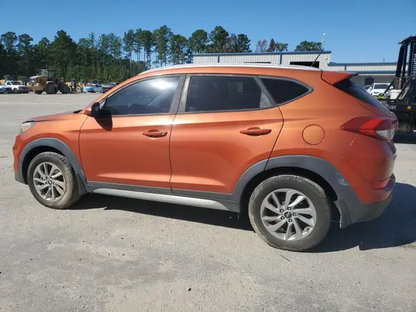 KM8J33A44HU389109 2017 HYUNDAI TUCSON - Image 2