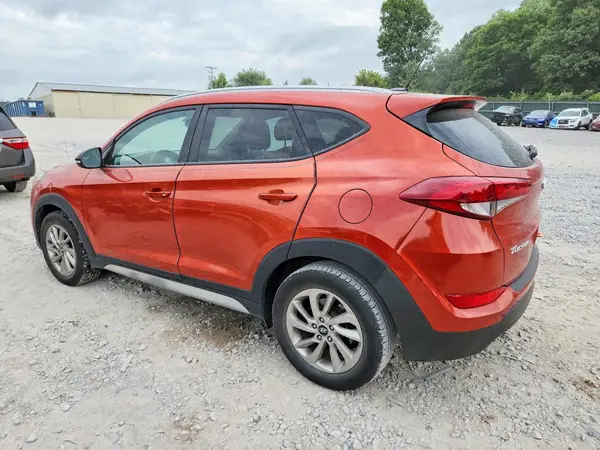 KM8J33A44HU391832 2017 HYUNDAI TUCSON - Image 2