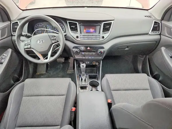 KM8J33A44HU391832 2017 HYUNDAI TUCSON - Image 8