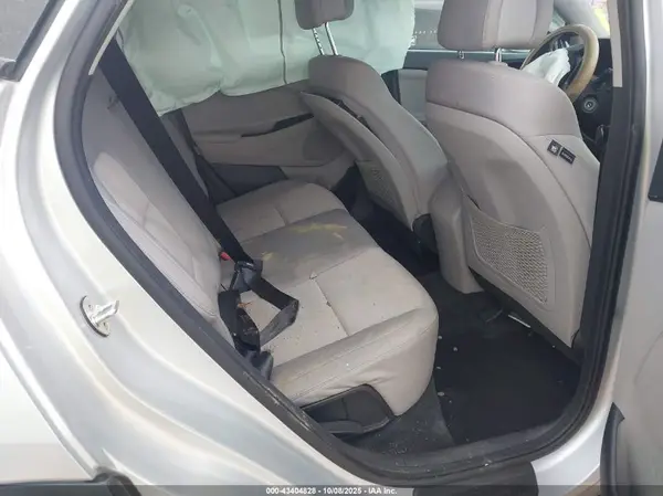 KM8J33A44HU400464 2017 HYUNDAI TUCSON - Image 8