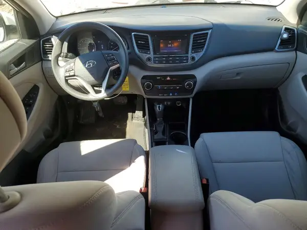 KM8J33A44HU410931 2017 HYUNDAI TUCSON - Image 8