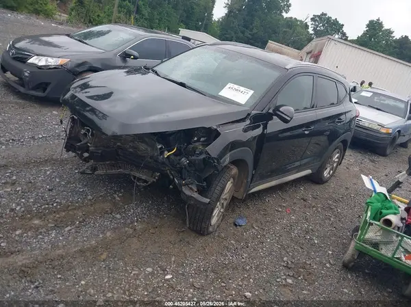 KM8J33A44HU415952 2017 HYUNDAI TUCSON - Image 2