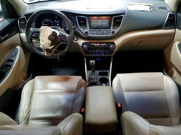 KM8J33A44HU420584 2017 HYUNDAI TUCSON - Image 8