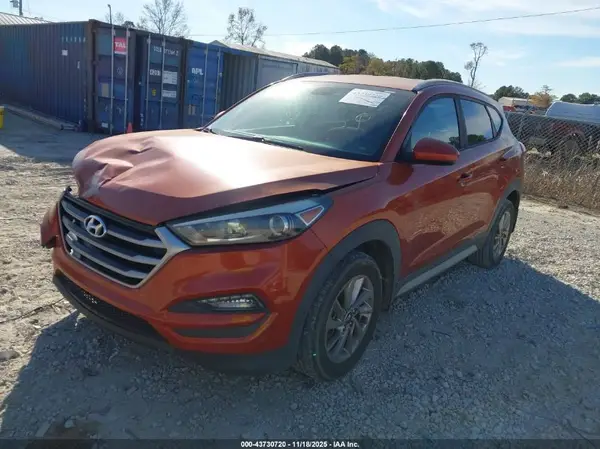 KM8J33A44HU428393 2017 HYUNDAI TUCSON - Image 2