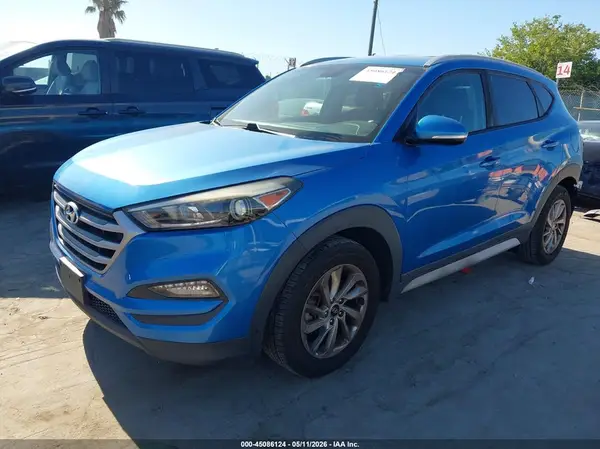 KM8J33A44HU430130 2017 HYUNDAI TUCSON - Image 2