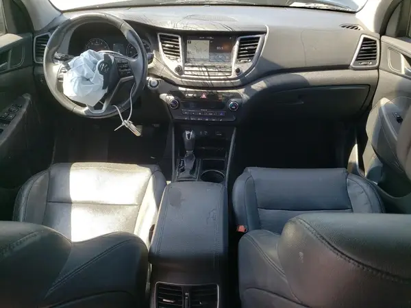 KM8J33A44HU430788 2017 HYUNDAI TUCSON - Image 8