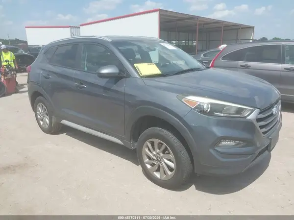 KM8J33A44HU437014 2017 HYUNDAI TUCSON - Image 1