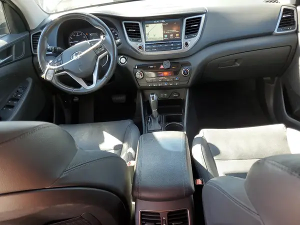 KM8J33A44HU446344 2017 HYUNDAI TUCSON - Image 8