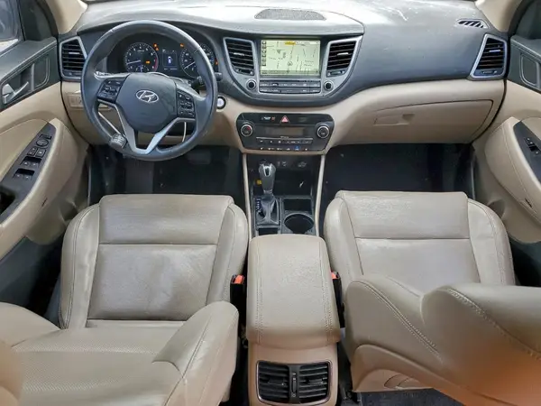 KM8J33A44HU447753 2017 HYUNDAI TUCSON - Image 8